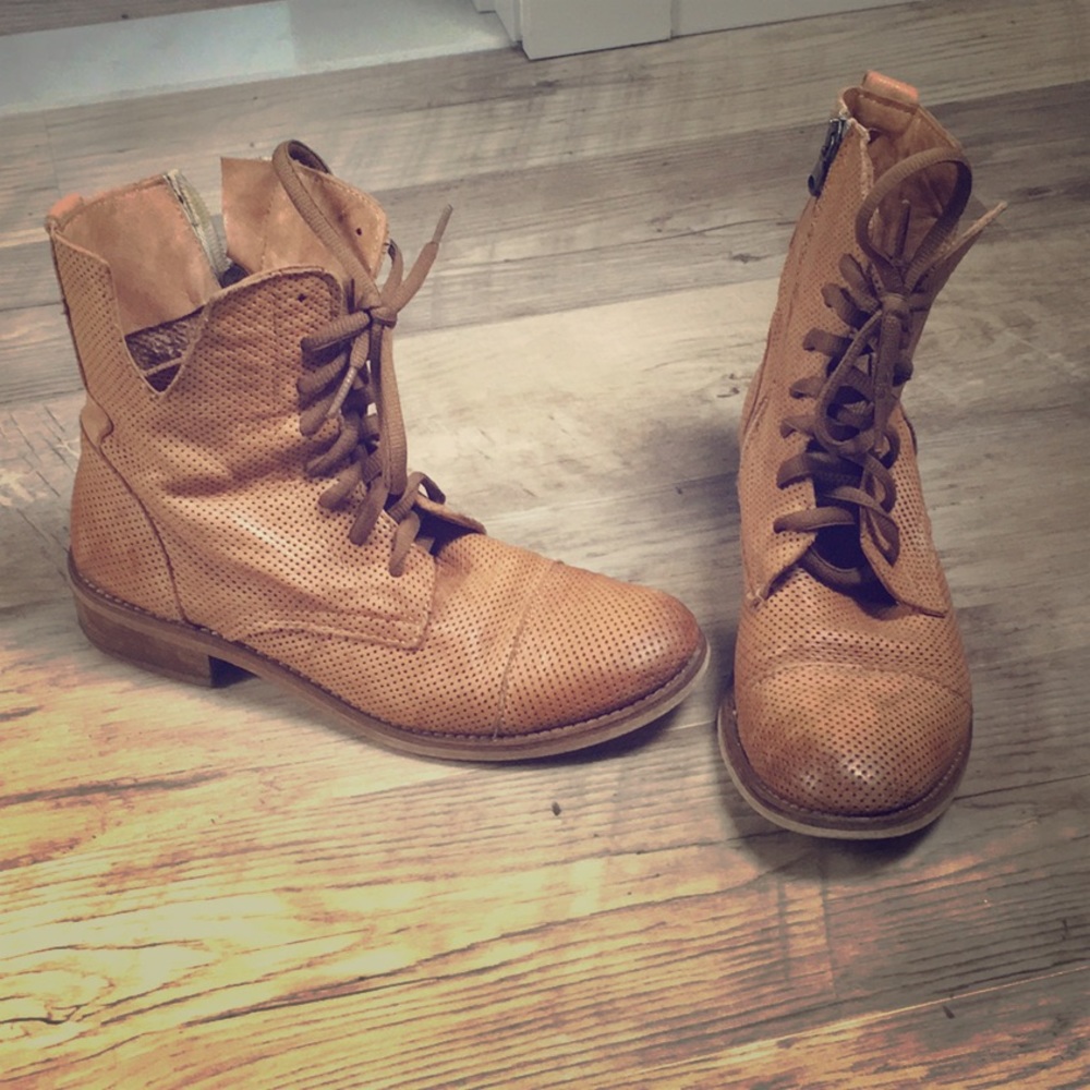 Carlo Cecchini Italian Leather Boots